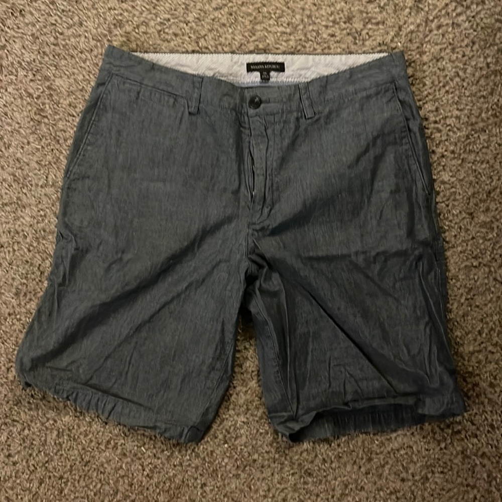 Banana republic shorts size 35